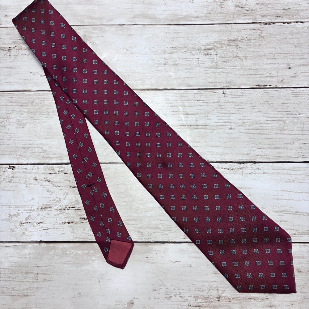 Adams Row Men's Silk Tie Burgundy Geometric Pattern Made in USA Imported Italian